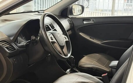Hyundai Solaris II рестайлинг, 2015 год, 999 000 рублей, 10 фотография