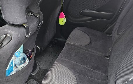 Honda Fit III, 2003 год, 300 000 рублей, 9 фотография