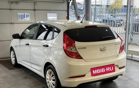 Hyundai Solaris II рестайлинг, 2015 год, 999 000 рублей, 5 фотография