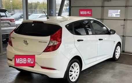 Hyundai Solaris II рестайлинг, 2015 год, 999 000 рублей, 6 фотография