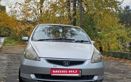 Honda Fit III, 2003 год, 300 000 рублей, 2 фотография