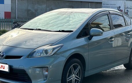 Toyota Prius, 2013 год, 800 000 рублей, 2 фотография
