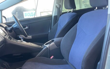 Toyota Prius, 2013 год, 800 000 рублей, 30 фотография