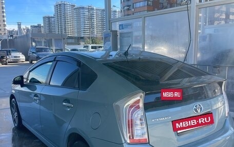 Toyota Prius, 2013 год, 800 000 рублей, 31 фотография