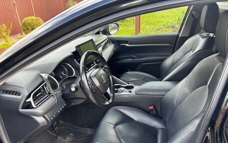 Toyota Camry, 2021 год, 3 180 000 рублей, 7 фотография
