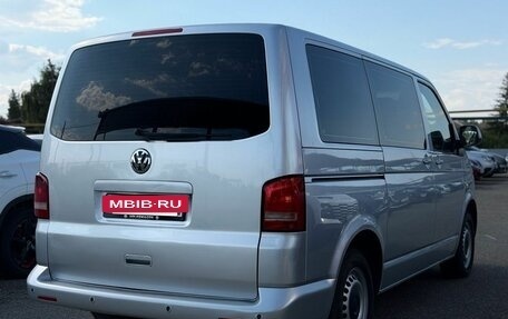 Volkswagen Caravelle T5, 2012 год, 1 650 000 рублей, 7 фотография