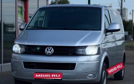 Volkswagen Caravelle T5, 2012 год, 1 650 000 рублей, 2 фотография