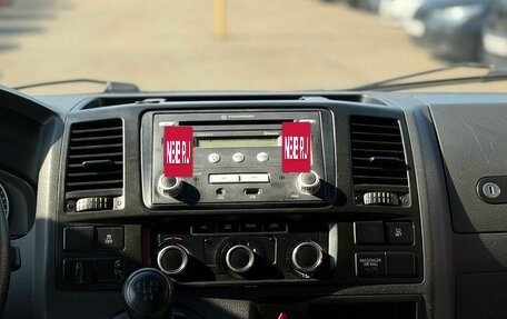 Volkswagen Caravelle T5, 2012 год, 1 650 000 рублей, 15 фотография