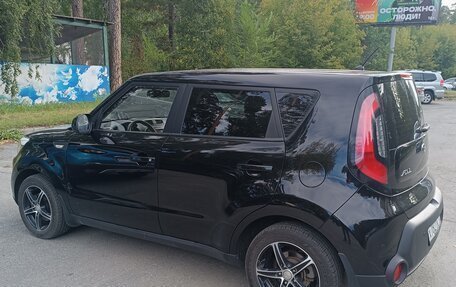 KIA Soul II рестайлинг, 2014 год, 900 000 рублей, 14 фотография