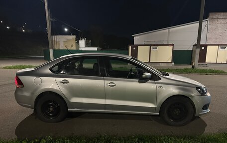 Volkswagen Polo VI (EU Market), 2013 год, 490 000 рублей, 2 фотография