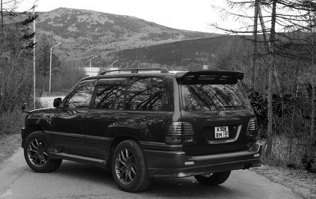 Toyota Land Cruiser 100 рестайлинг 2, 2000 год, 1 800 000 рублей, 3 фотография