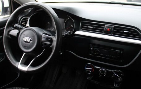 KIA Rio IV, 2018 год, 999 000 рублей, 15 фотография