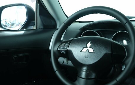 Mitsubishi Outlander III рестайлинг 3, 2011 год, 1 339 000 рублей, 13 фотография