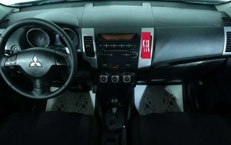 Mitsubishi Outlander III рестайлинг 3, 2011 год, 1 339 000 рублей, 14 фотография