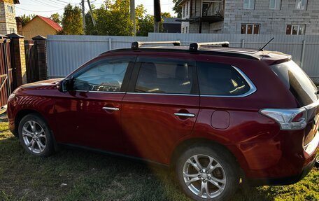 Mitsubishi Outlander III рестайлинг 3, 2013 год, 1 524 000 рублей, 6 фотография