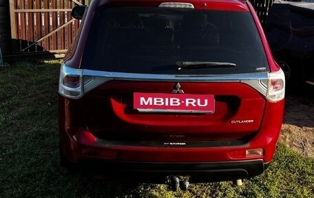 Mitsubishi Outlander III рестайлинг 3, 2013 год, 1 524 000 рублей, 5 фотография