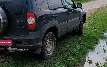 Chevrolet Niva I рестайлинг, 2018 год, 630 000 рублей, 5 фотография