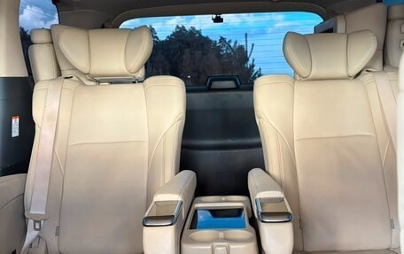 Toyota Vellfire II, 2019 год, 5 000 000 рублей, 7 фотография