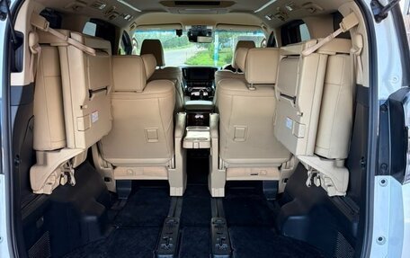 Toyota Vellfire II, 2019 год, 5 000 000 рублей, 9 фотография