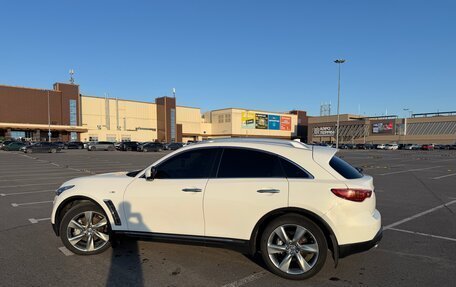 Infiniti FX II, 2011 год, 1 550 000 рублей, 2 фотография