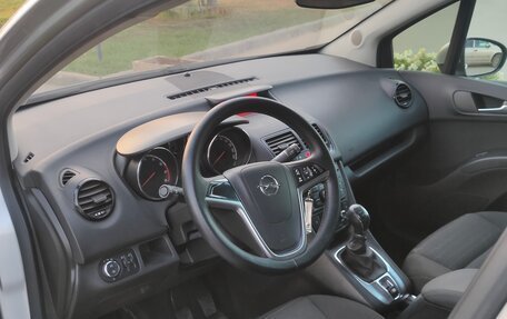 Opel Meriva, 2012 год, 950 000 рублей, 8 фотография
