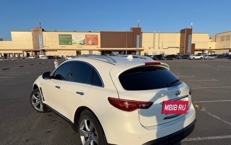 Infiniti FX II, 2011 год, 1 550 000 рублей, 3 фотография