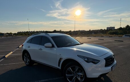 Infiniti FX II, 2011 год, 1 550 000 рублей, 6 фотография