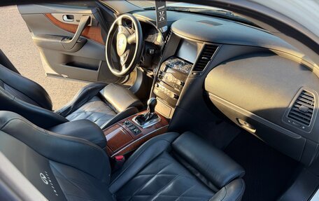 Infiniti FX II, 2011 год, 1 550 000 рублей, 10 фотография