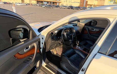 Infiniti FX II, 2011 год, 1 550 000 рублей, 8 фотография