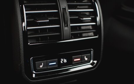 Volkswagen Passat B8 рестайлинг, 2016 год, 1 650 000 рублей, 20 фотография