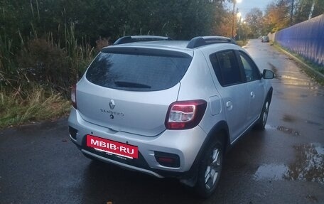 Renault Sandero II рестайлинг, 2019 год, 980 000 рублей, 2 фотография