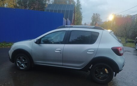 Renault Sandero II рестайлинг, 2019 год, 980 000 рублей, 4 фотография