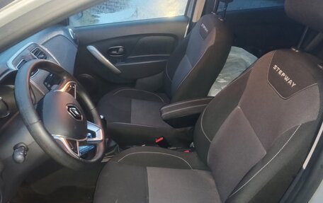 Renault Sandero II рестайлинг, 2019 год, 980 000 рублей, 7 фотография