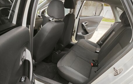 Volkswagen Polo VI (EU Market), 2011 год, 650 000 рублей, 11 фотография