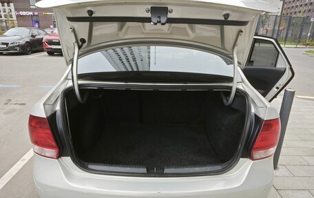 Volkswagen Polo VI (EU Market), 2011 год, 650 000 рублей, 14 фотография