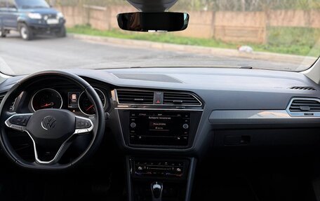 Volkswagen Tiguan II, 2021 год, 2 900 000 рублей, 4 фотография