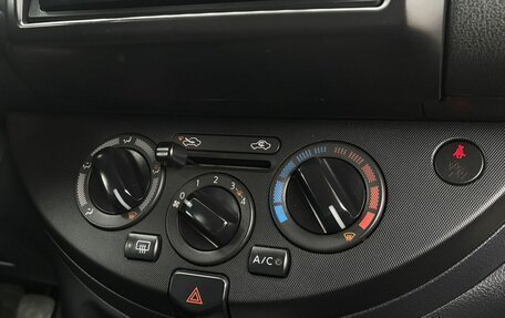Nissan Note II рестайлинг, 2011 год, 700 000 рублей, 14 фотография