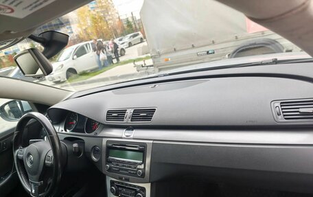 Volkswagen Passat B7, 2011 год, 1 150 000 рублей, 13 фотография