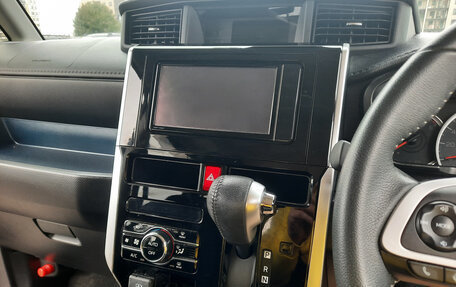 Toyota Roomy I, 2021 год, 1 200 000 рублей, 12 фотография