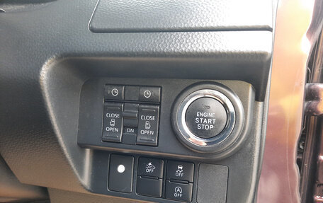 Toyota Roomy I, 2021 год, 1 200 000 рублей, 9 фотография