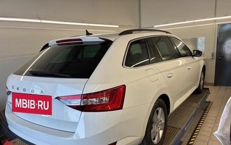 Skoda Superb III рестайлинг, 2023 год, 2 262 000 рублей, 2 фотография