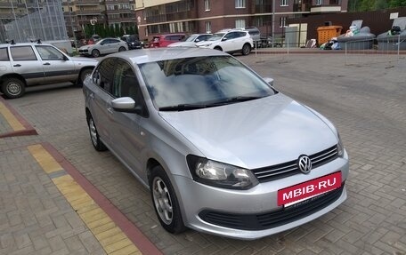 Volkswagen Polo VI (EU Market), 2012 год, 525 000 рублей, 2 фотография