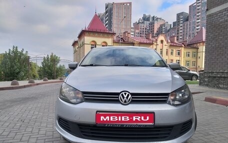 Volkswagen Polo VI (EU Market), 2012 год, 525 000 рублей, 4 фотография