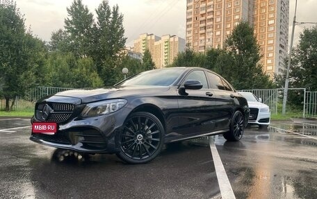 Mercedes-Benz C-Класс, 2019 год, 2 600 000 рублей, 1 фотография