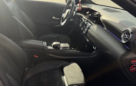 Mercedes-Benz CLA, 2020 год, 2 700 000 рублей, 23 фотография