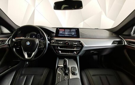 BMW 5 серия, 2017 год, 2 795 000 рублей, 11 фотография