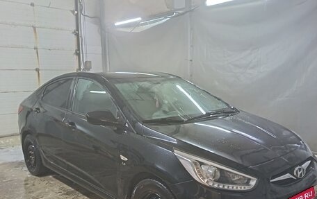 Hyundai Solaris II рестайлинг, 2013 год, 700 000 рублей, 11 фотография