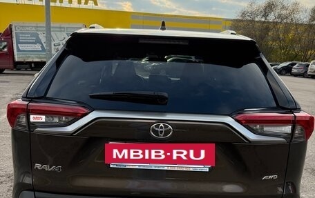 Toyota RAV4, 2021 год, 3 510 000 рублей, 5 фотография