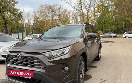 Toyota RAV4, 2021 год, 3 510 000 рублей, 3 фотография