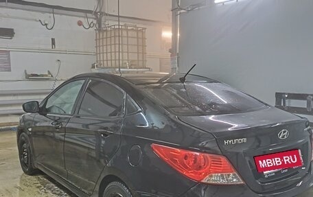 Hyundai Solaris II рестайлинг, 2013 год, 700 000 рублей, 8 фотография